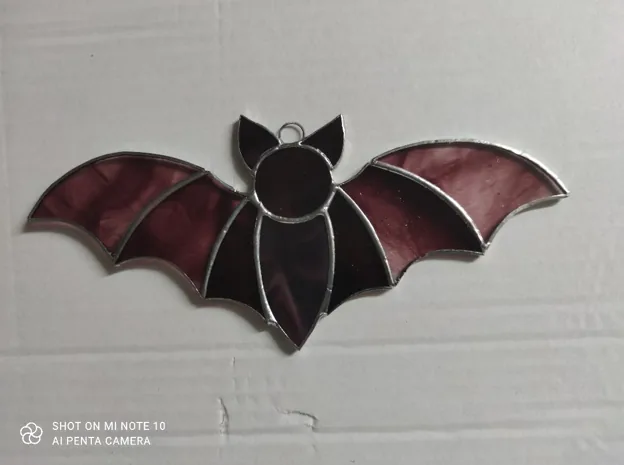 Fledermaus als handgefertigtes Tiffany-Glasbild